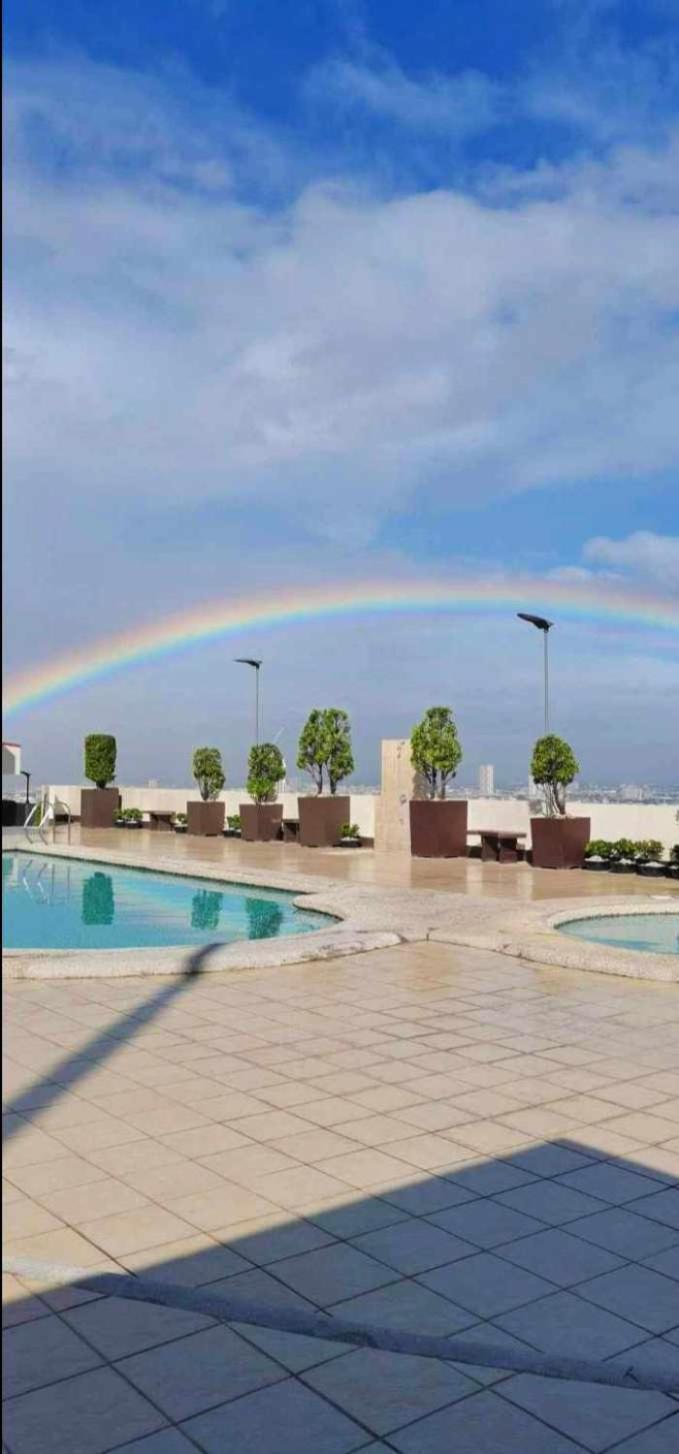 K2 Suites Staycation Quezon City Dış mekan fotoğraf